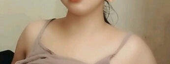 LAUU Cakep Pamer Toket Bulet