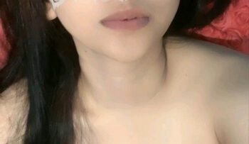 DANIA MAsih Polos Cobain Live Show