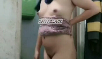 CIROYO Hijab Bogel Di Kamar Mandi