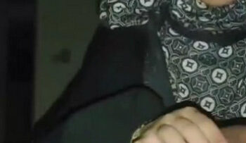 SKANDAL BU GURU Hijab Main Serong