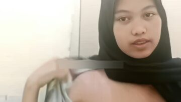 GADIS HIJAB Batik SOlo VCS Ngocok gigapixel high fidelity v2 6x faceai v2.jpeg