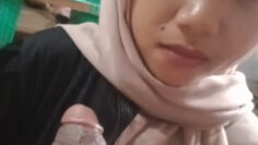 INA PUTRI Pelajar SUka Ngemut Sotong.jpg