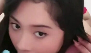 PINKI YELLOW Suka Ngemut.jpg