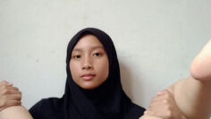 AINA Hijab Ngumbar Memek.jpg