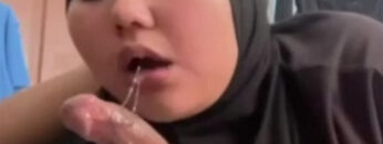 CEWE Hijab Gemoy Nyepong Sampau Mentog.jpg