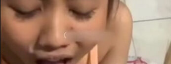 Di Sepong Ponakan Minta Crot Mulut.jpg