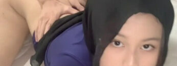 HIJAB Cantik maunya Disodok.jpg