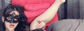 OCHA Ngangkang Lebar Di Jilmek.jpg