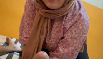 Skandal Hijab Juragan Fotocopy Dan Karyawan.jpg