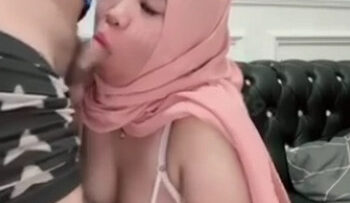 TANTE Hijab VIOYINSS Rakus Kontol.jpg