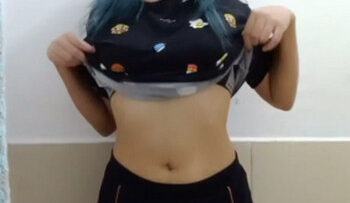 WINDI Suka Rekam Bogel.jpg